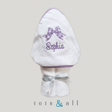 Load image into Gallery viewer, Personalised Ribbon Hooded Towel