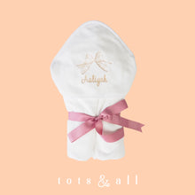 Load image into Gallery viewer, Personalised Ribbon Hooded Towel