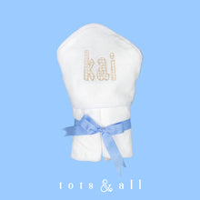Load image into Gallery viewer, Personalised Name Hooded Towel
